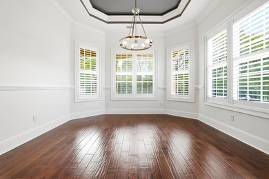 Beautiful 4 bedroom, 3 bath Mediterranean-style home located in - photo 13