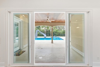 Beautiful 4 bedroom, 3 bath Mediterranean-style home located in - photo 19