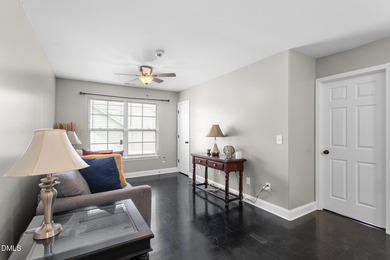 This beautifully maintained 5-bedroom, 3-full bathroom home - photo 22