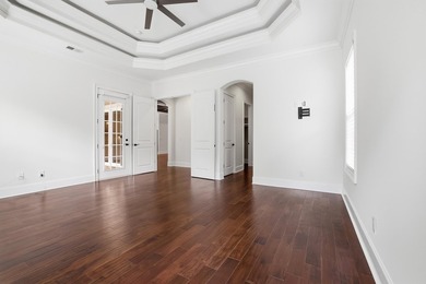 Beautiful 4 bedroom, 3 bath Mediterranean-style home located in - photo 24