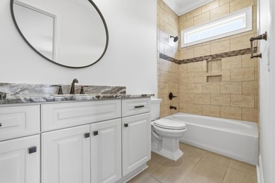 Beautiful 4 bedroom, 3 bath Mediterranean-style home located in - photo 27