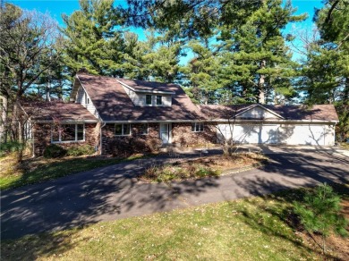 Tainter Lake Home For Sale in Menomonie Wisconsin