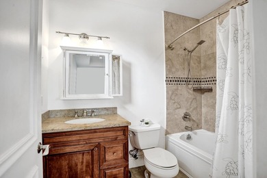 Large Coral Ridge estate home built new in 2008. Over 5,100 sq - photo 48