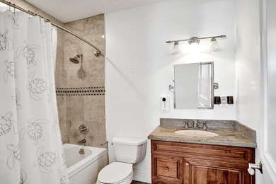Large Coral Ridge estate home built new in 2008. Over 5,100 sq - photo 49