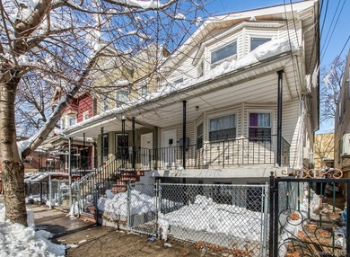 Welcome to 819 E 223rd St in the heart of the Williamsbridge - photo 2