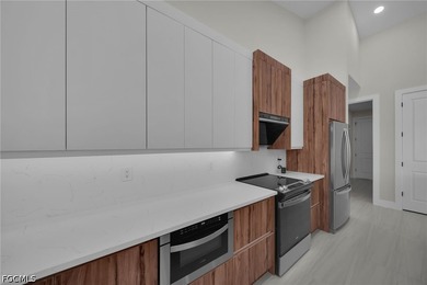 Beautiful new construction home in the heart of Cape Coral - photo 12