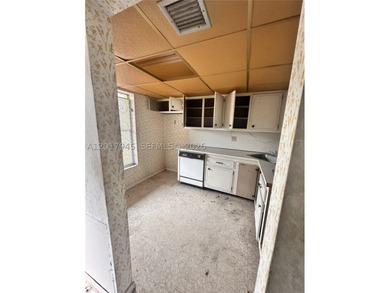 Handyman Special. 2B/2B Condo. This condo is ready for the right - photo 13