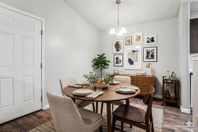 Beautiful, renovated 2 bedroom, 2 bath condo with a balcony! - photo 4