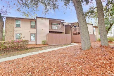Beautiful, renovated 2 bedroom, 2 bath condo with a balcony! - photo 5