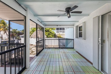 Custom-built 2-bedroom, 2-bathroom home (1987) situated on a - photo 17