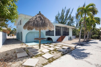Custom-built 2-bedroom, 2-bathroom home (1987) situated on a - photo 27