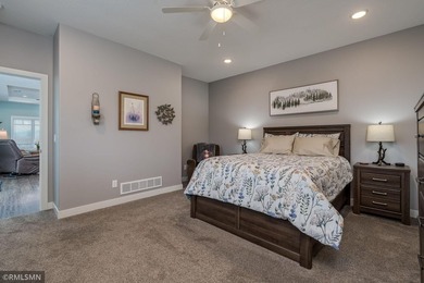 Charming 3-bedroom, 2-bathroom patio home has a heated 2.5 stall - photo 28