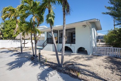 Custom-built 2-bedroom, 2-bathroom home (1987) situated on a - photo 30