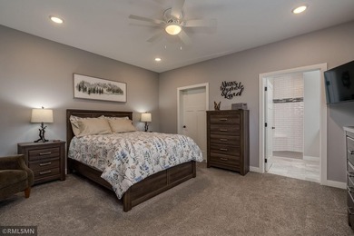 Charming 3-bedroom, 2-bathroom patio home has a heated 2.5 stall - photo 30