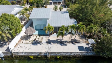 Custom-built 2-bedroom, 2-bathroom home (1987) situated on a - photo 35