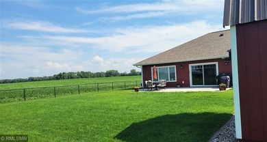 Charming 3-bedroom, 2-bathroom patio home has a heated 2.5 stall - photo 35