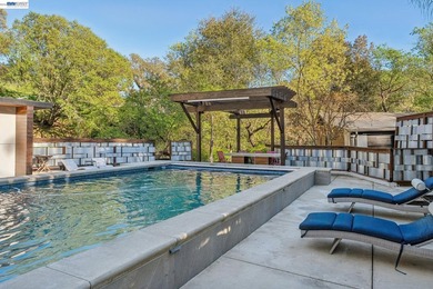 No detail has been overlooked in this extraordinary 4+BD/3.5BA - photo 49
