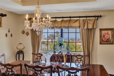 Experience coastal luxury living in this stunning Palos Verdes - photo 9