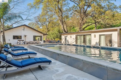 No detail has been overlooked in this extraordinary 4+BD/3.5BA - photo 50