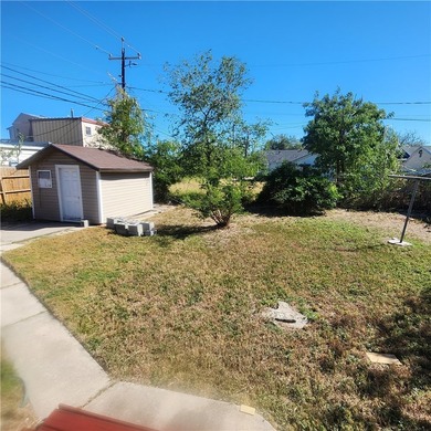 Come view this charming 2 bedroom 1 bath home with living room - photo 6