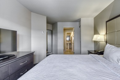 ***Homewood Suites by Hilton*** A great pied-a-terre, right in