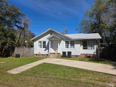 This is a spacious home situated on a 0.39-acre lot. The yard is - photo 1