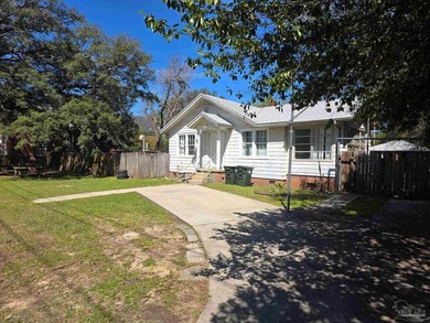 This is a spacious home situated on a 0.39-acre lot. The yard is - photo 2