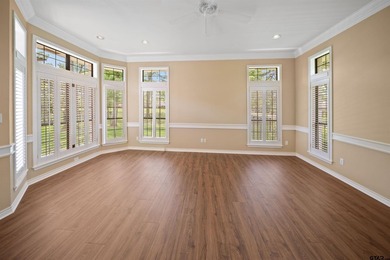 Located in Hollytree & perfectly positioned on a large corner - photo 17