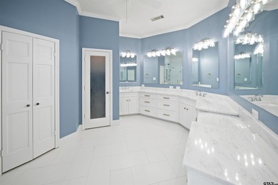Located in Hollytree & perfectly positioned on a large corner - photo 18