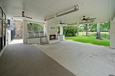 Located in Hollytree & perfectly positioned on a large corner - photo 32