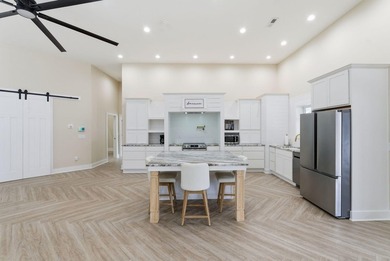Welcome to Three Springs Retreat, a rare opportunity to own - photo 12