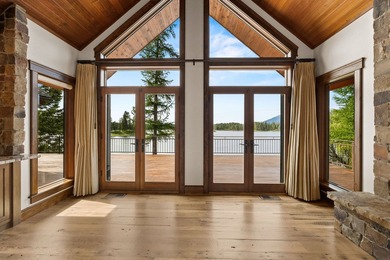 Set on a spectacular peninsula on Echo Lake, this beautifully - photo 16