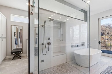 1136 Steamboat Boulevard is a striking architectural statement - photo 21
