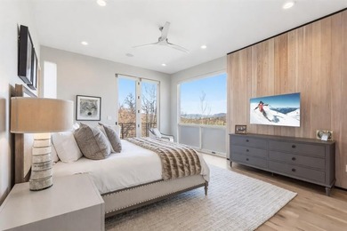 1136 Steamboat Boulevard is a striking architectural statement - photo 24