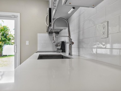 Charming and beautifully updated 3-bedroom, 2-bath residence - photo 31