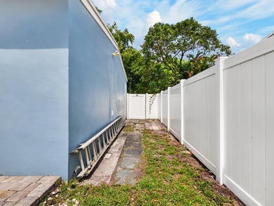 Charming and beautifully updated 3-bedroom, 2-bath residence - photo 38