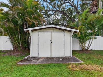 Charming and beautifully updated 3-bedroom, 2-bath residence - photo 39