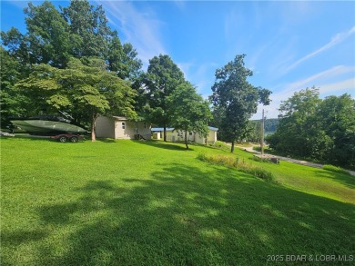 Lake of the Ozarks Home For Sale in Barnett Missouri