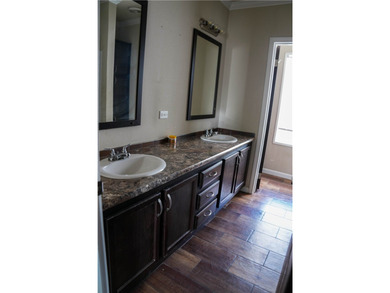 Welcome to your South Texas retreat! This spacious 3-bedroom - photo 6