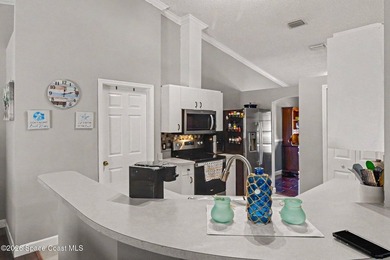 Welcome home to this beautifully maintained 3-bedroom, 2-bath - photo 9