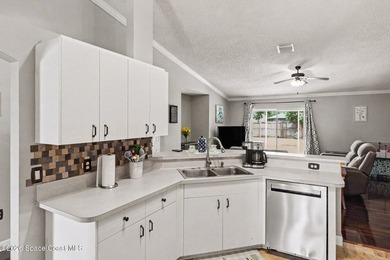 Welcome home to this beautifully maintained 3-bedroom, 2-bath - photo 10