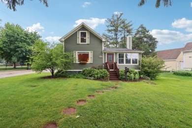 Lake Home For Sale in East Dundee, Illinois