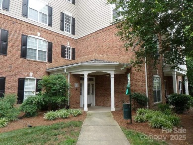In heart of Southpark... 3 BR/2 BA Well-Kept & Updated 2nd Floor