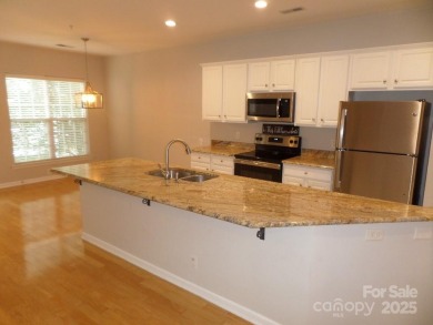In heart of Southpark... 3 BR/2 BA Well-Kept &amp; Updated 2nd Floor