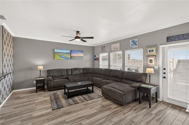 PRIME LOCATION! BEACH & GULF VIEW TOWNHOME DIRECTLY ACROSS FROM - photo 7