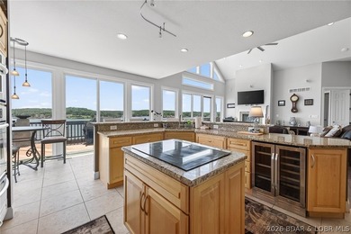 Lakefront, luxury, effortless are the best describing words for - photo 14