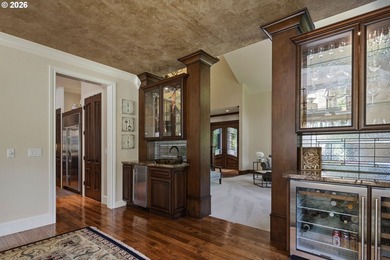 A once-in-a-generation legacy estate offering luxury living - photo 17