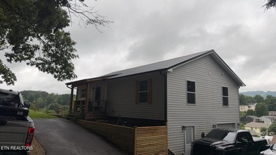Just 2 years old! This one packs a punch! 1967 sq ft with 3 - photo 18