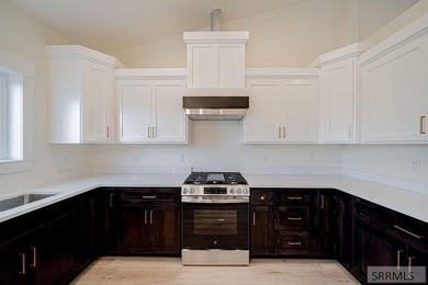 Country living meets modern flexibility in this beautiful new - photo 20