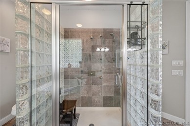 Lakefront, luxury, effortless are the best describing words for - photo 21